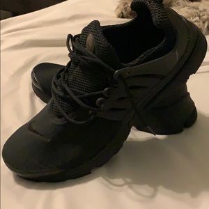 Nike air presto triple black
